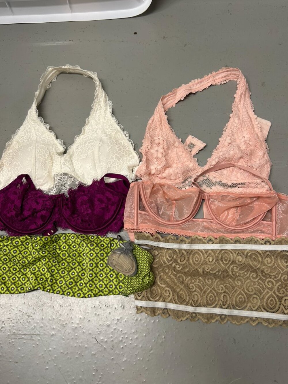 Set of 6 Bralette/Bandeau Bra Tops
